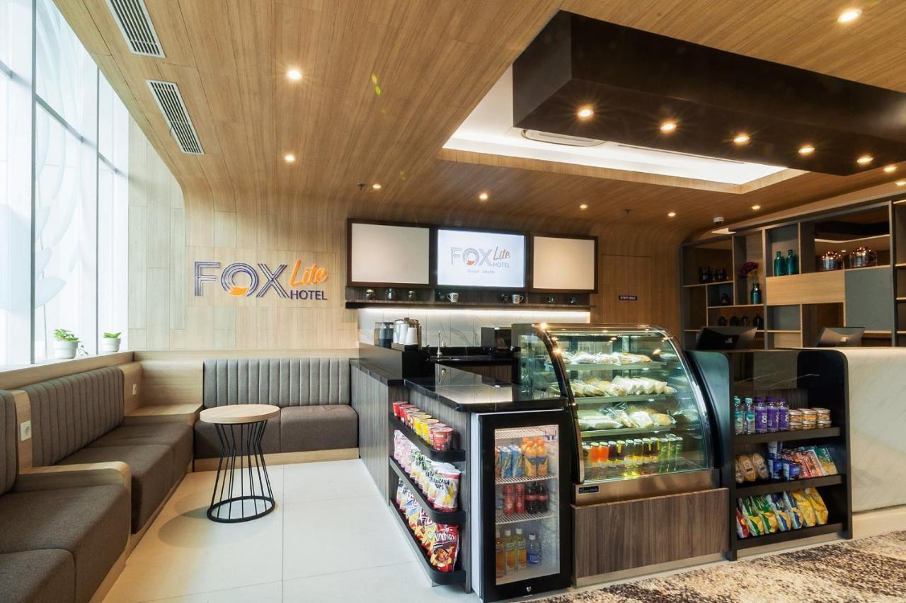 Fox Lite Grogol Jakarta Buitenkant foto