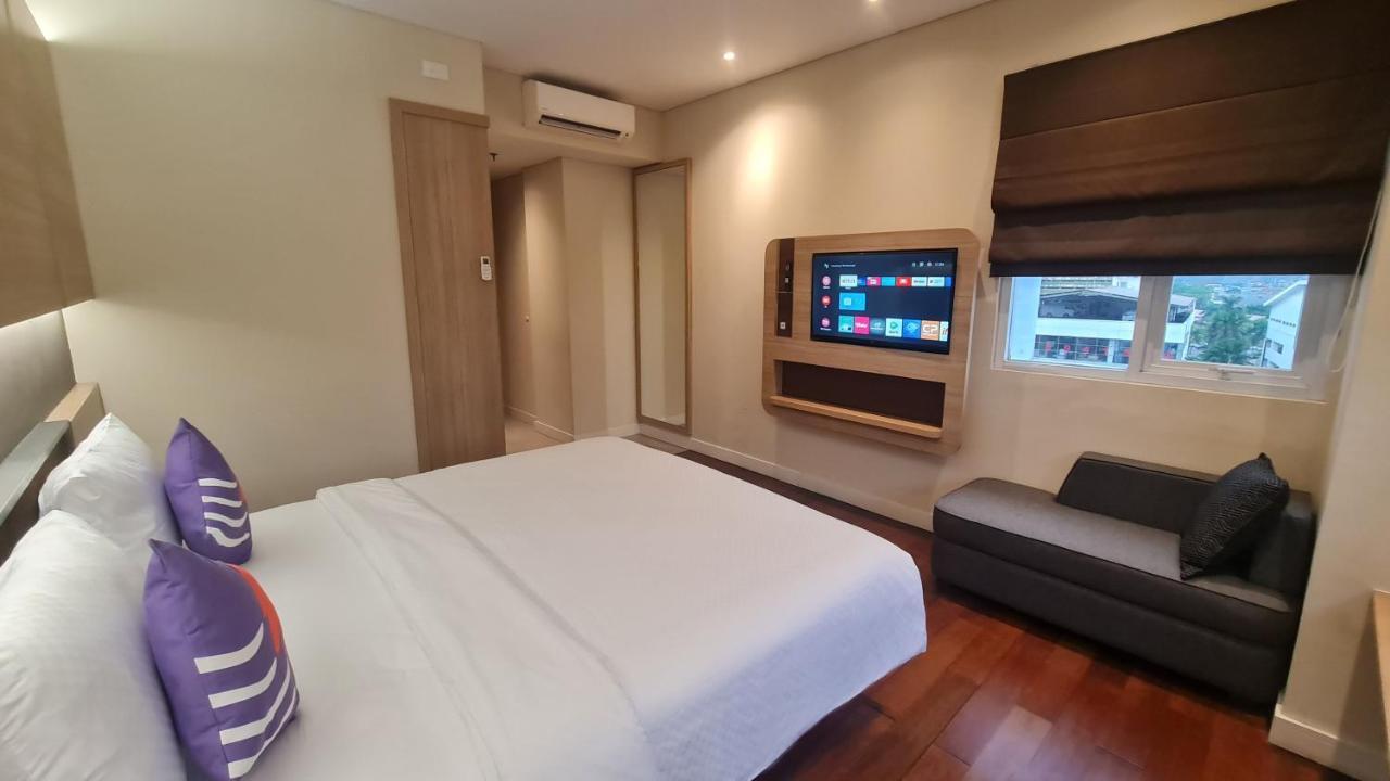 Fox Lite Grogol Jakarta Buitenkant foto
